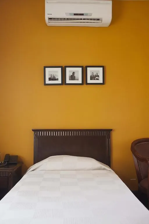 The Yellow House Jawlakhel Otel